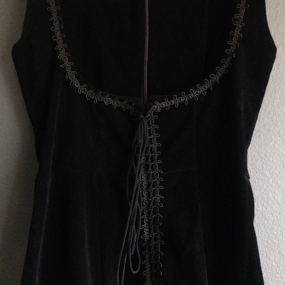 NEW Velvet Lace Up Square Neck Dresss - Picture 4 of 5